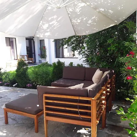 House Lia